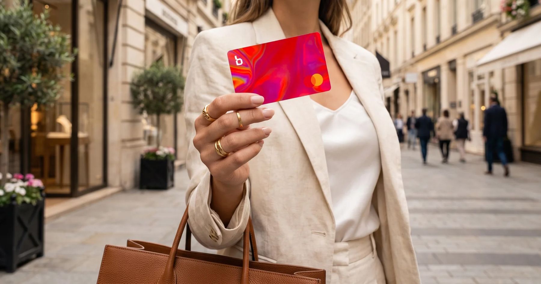 Crypto Card vs Traditional Bank Card: A Feature-by-Feature Comparison (2026)